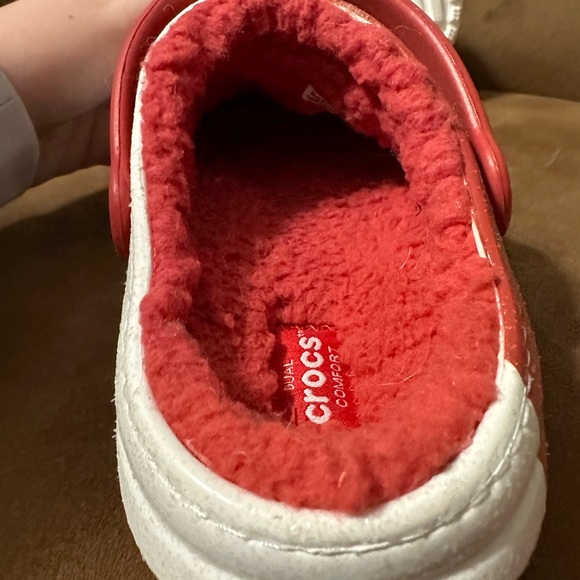 2021 Holiday Crocs collectors item - Picture 5 of 7